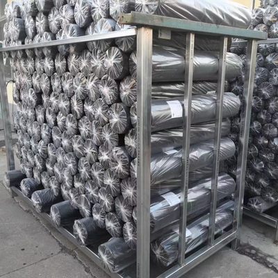 70-180GSM Siyah ve Yeşil PP Nonwoven Ot Kontrol Kumaş Çöpçatanlık için, Kumaş Ot Mat