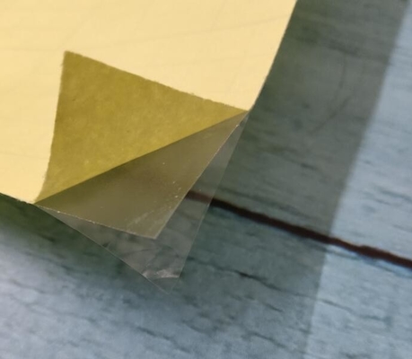 Yüksek sıcaklığa dayanıklı Çift taraflı yağ yapıştırıcı Sarı Alt Kağıt Şeffaf PVC Çift taraflı yapıştırıcı film