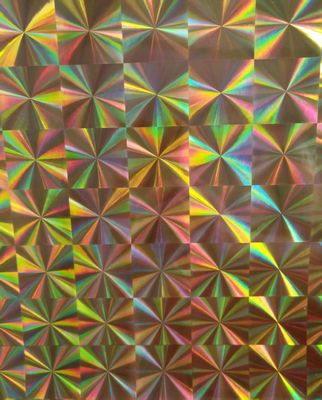 12mic PET / 17mic bopp holografik metalize primer kaplama UV baskı için kullanılır